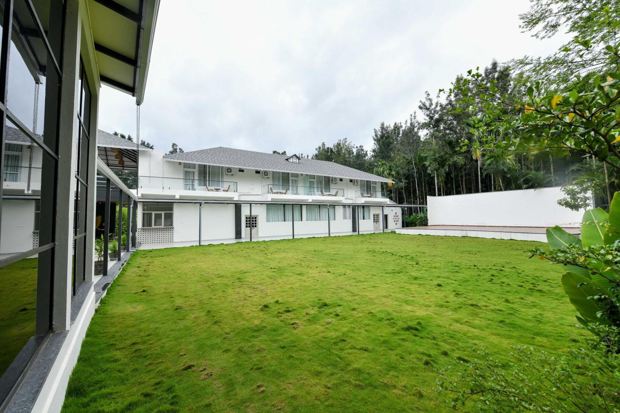 Inventree Aranya Resort & Spa Мадикери Экстерьер фото
