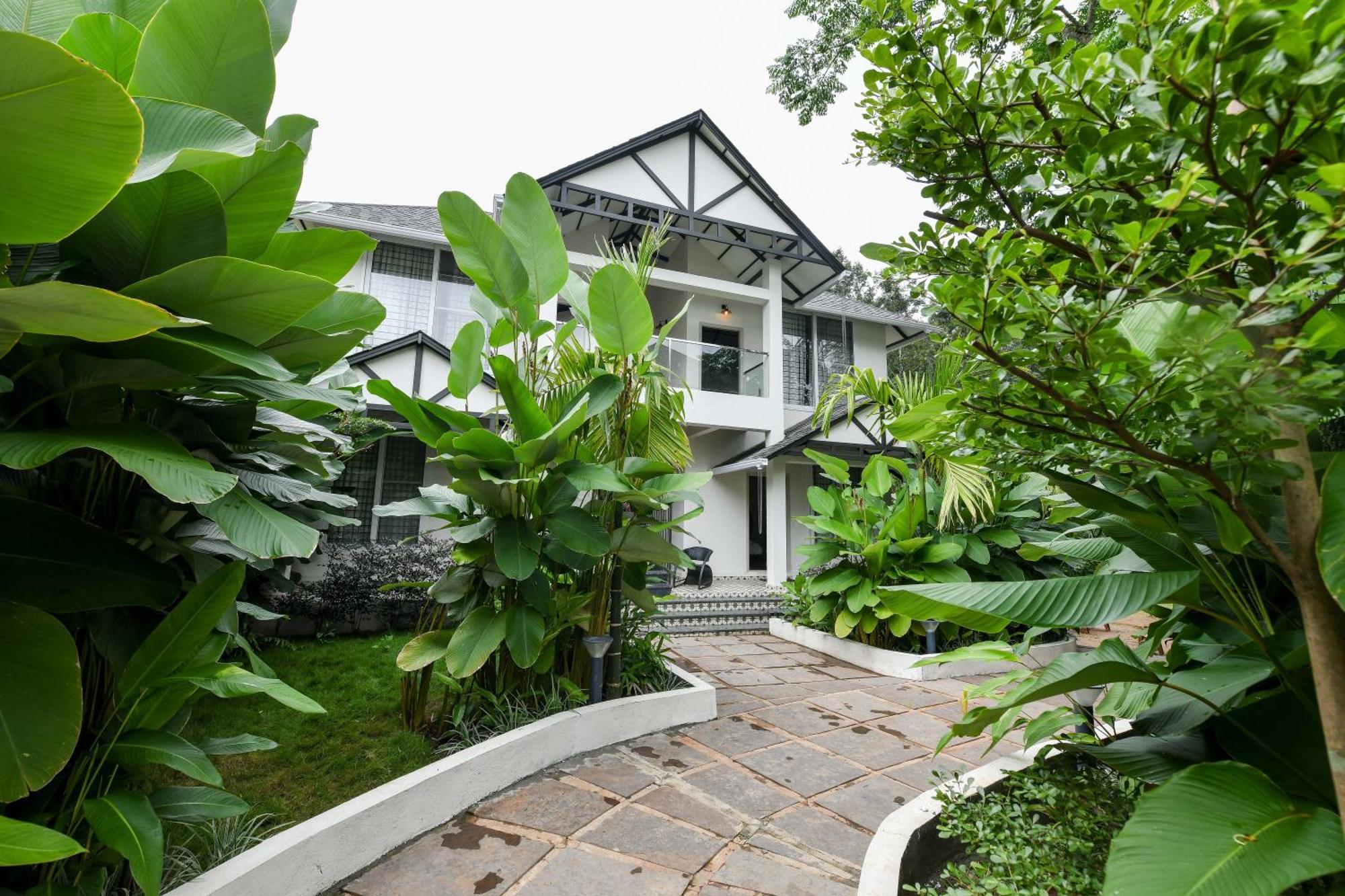 Inventree Aranya Resort & Spa Мадикери Экстерьер фото