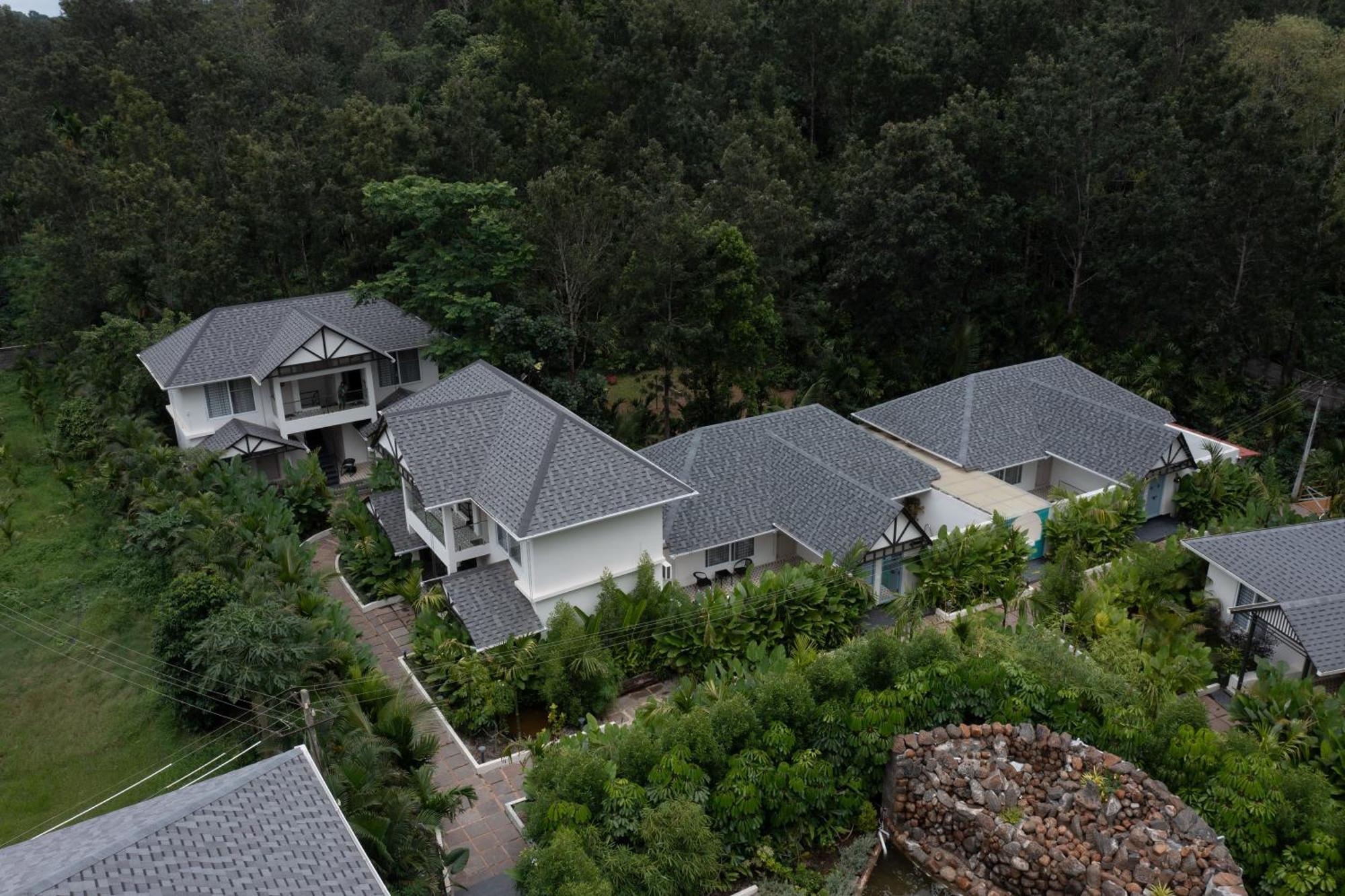 Inventree Aranya Resort & Spa Мадикери Экстерьер фото