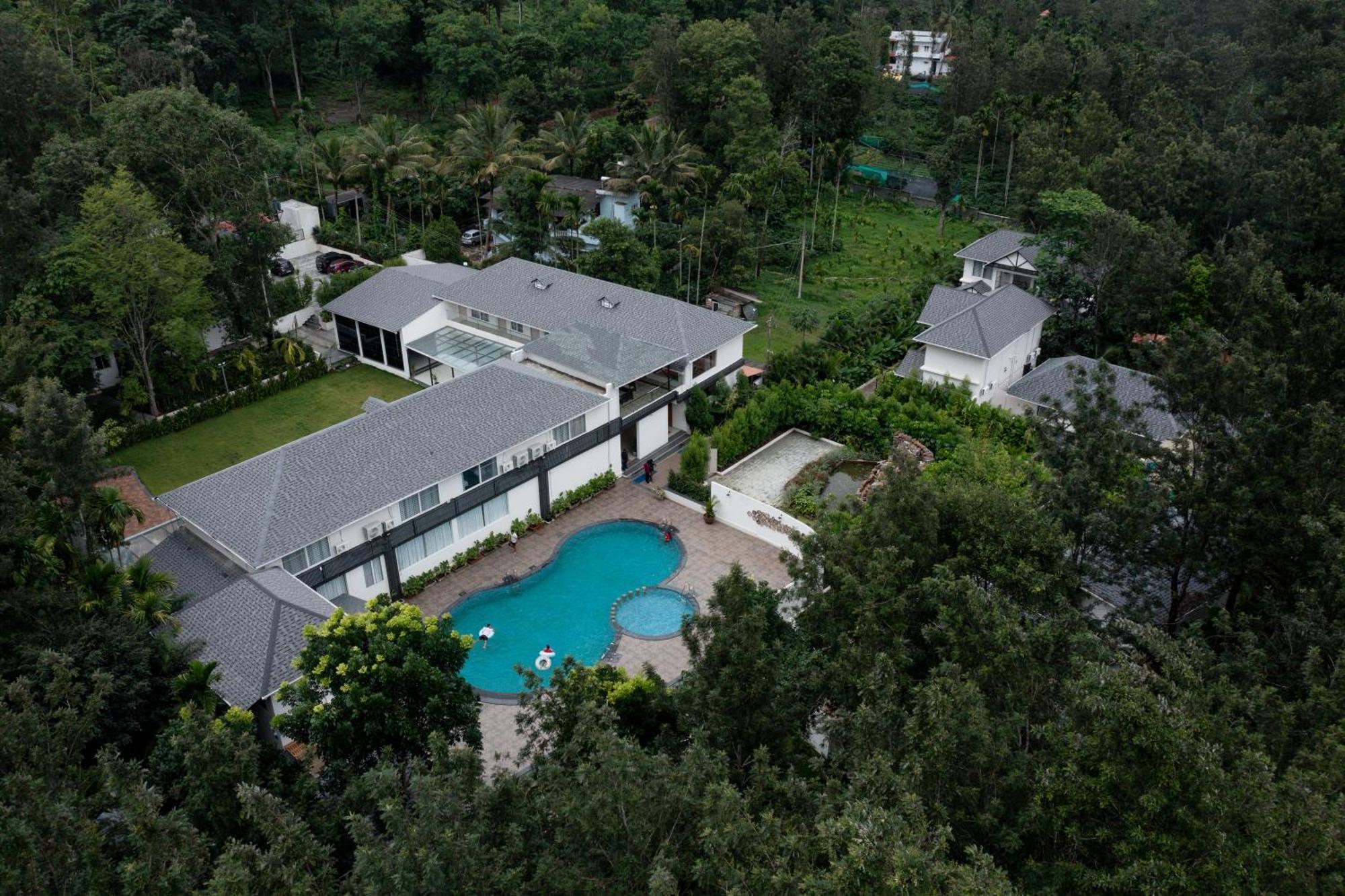 Inventree Aranya Resort & Spa Мадикери Экстерьер фото